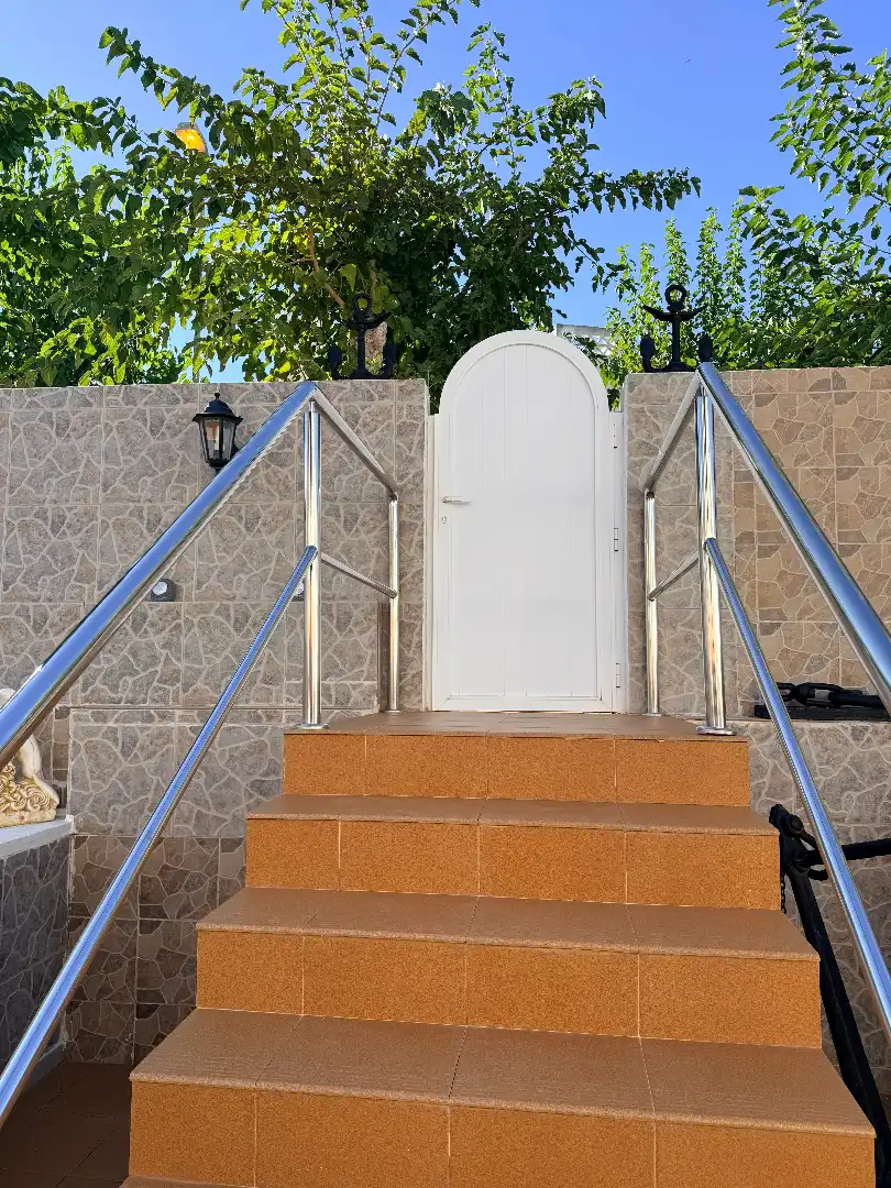 Detached homes for sale in Calle Pantano Uret, Los Urrutias