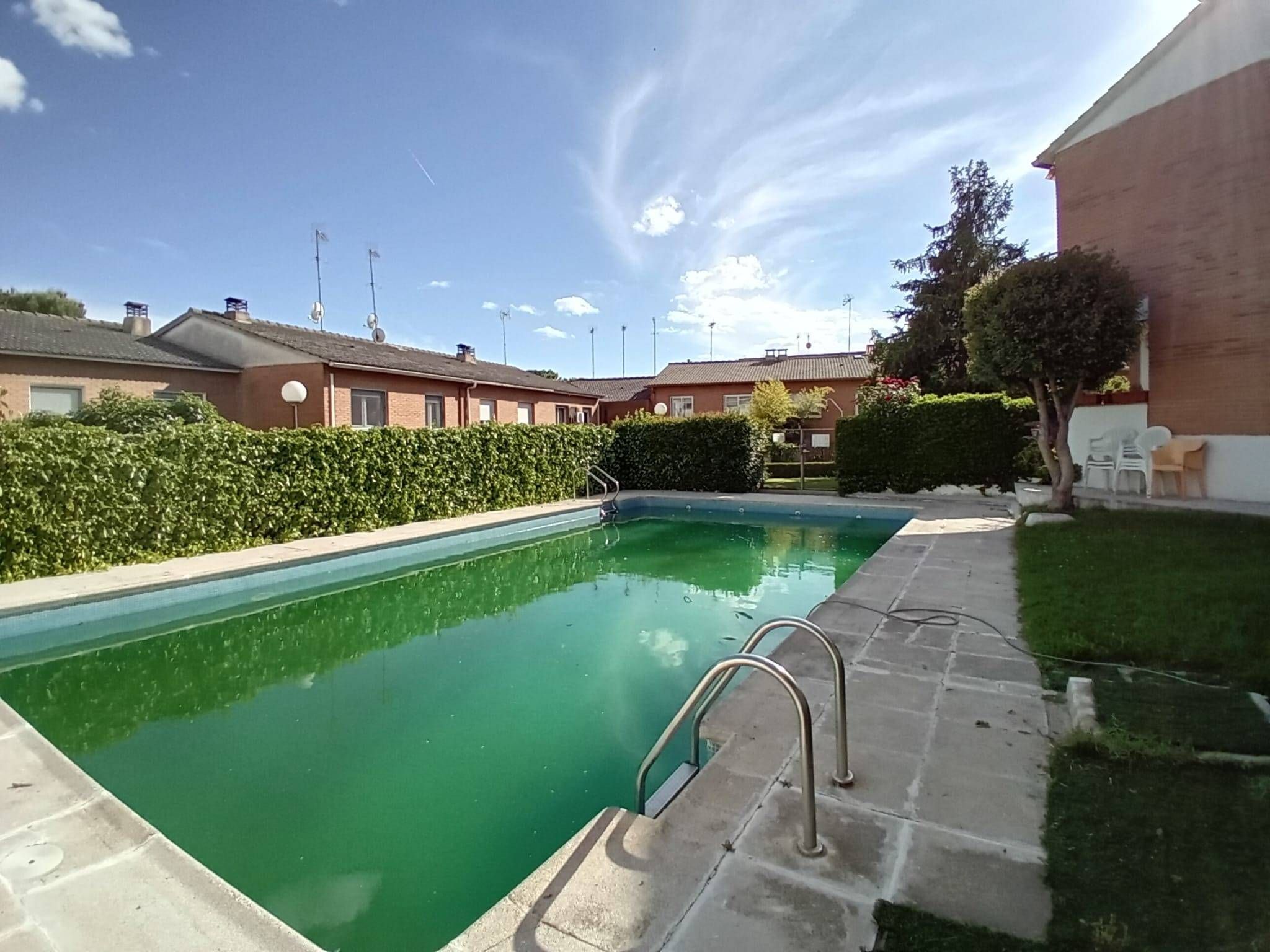 Swimming pool of Single-family semi-detached for sale in Cobeña  with Air Conditioner, Heating and Terrace