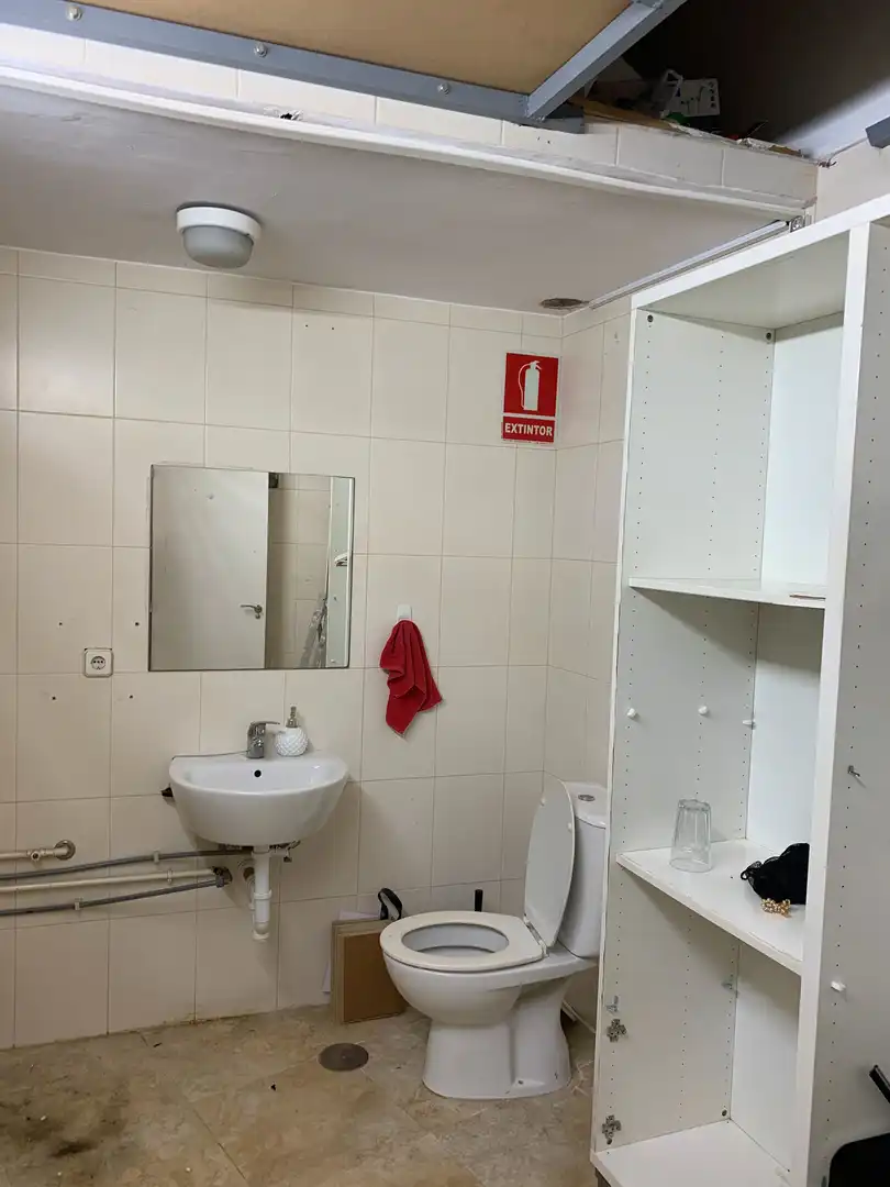 Bany de Local de lloguer en Cartagena ciudad