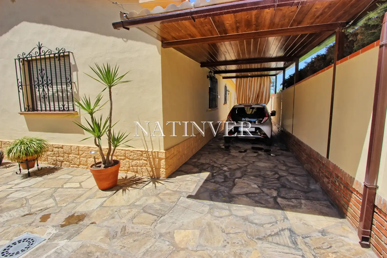 Casa o xalet en venda en Vélez-Málaga amb Jardí privat, Terrassa i Traster