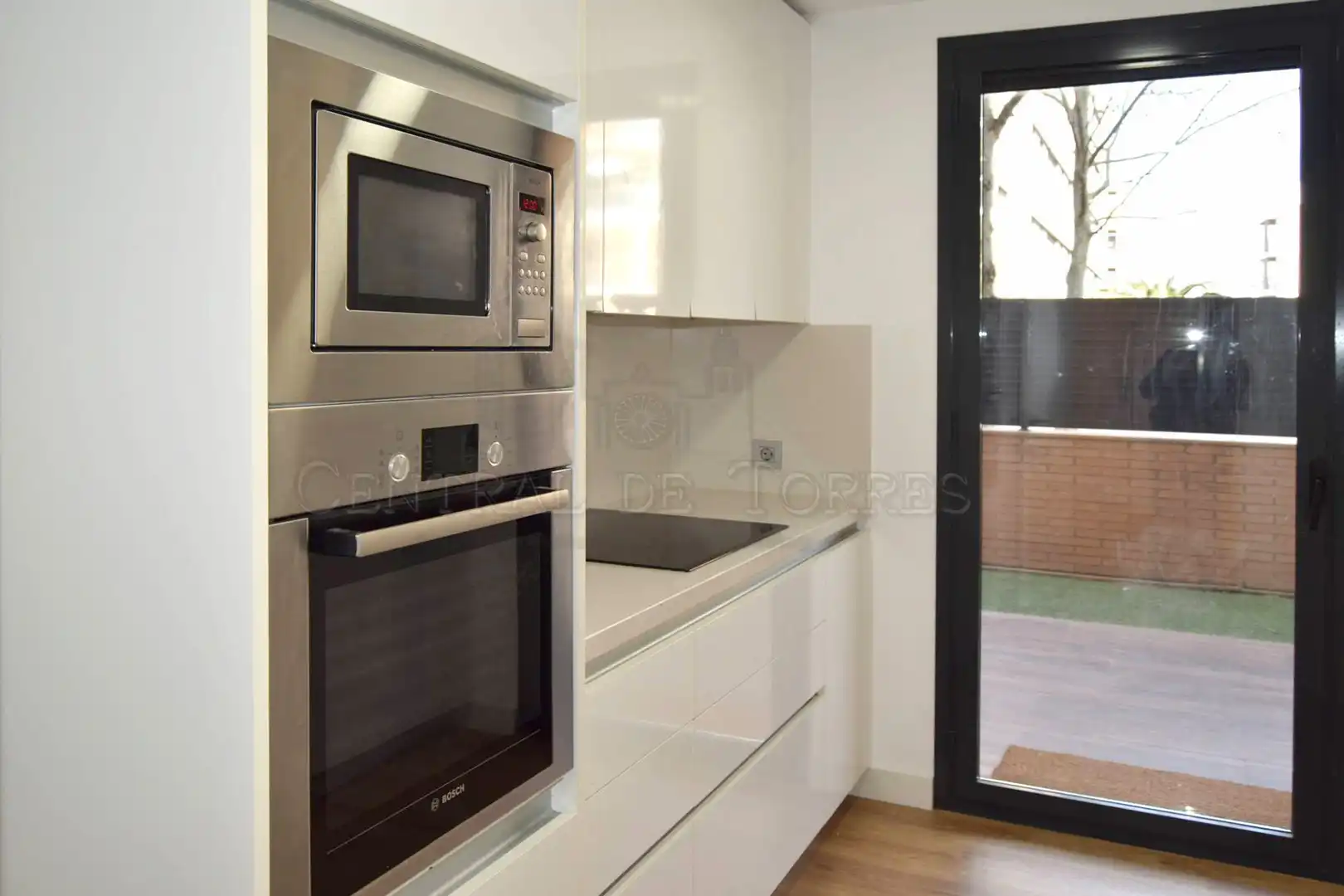 Kitchen of Ground floor for sale in Sant Cugat del Vallès  with Air Conditioner, Heating and Private garden