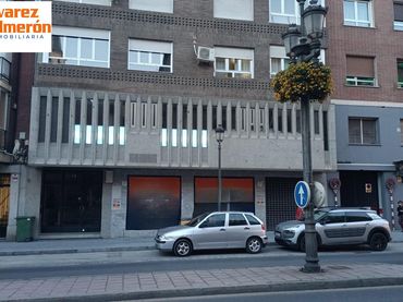 Local comercial en venda a Calle Acera del Darro