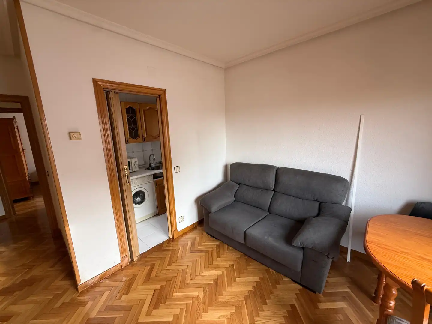 Wohnzimmer von Wohnungen zur Miete in Ávila mit Heizung und Möbliert