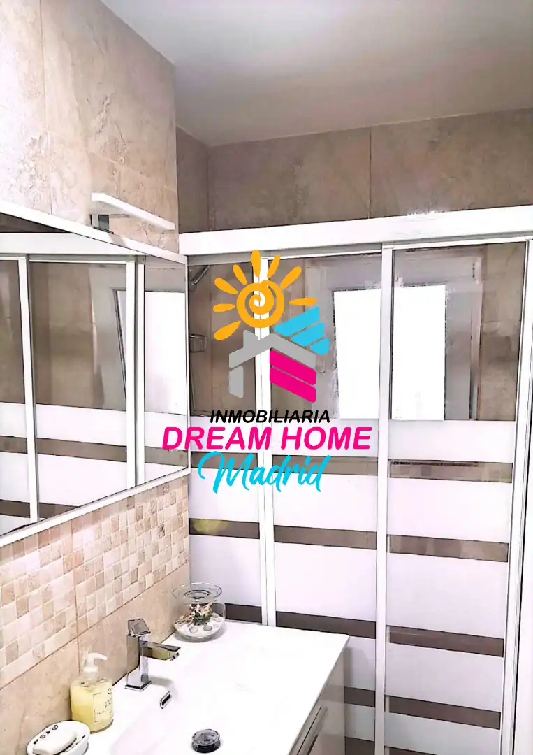 Vista exterior de Piso en venta en Madrid con Aire acondicionado y Calefacción