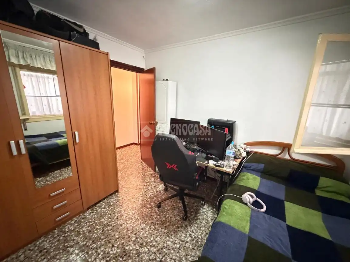 Bedroom of Flat for sale in Alicante / Alacant  with Air Conditioner