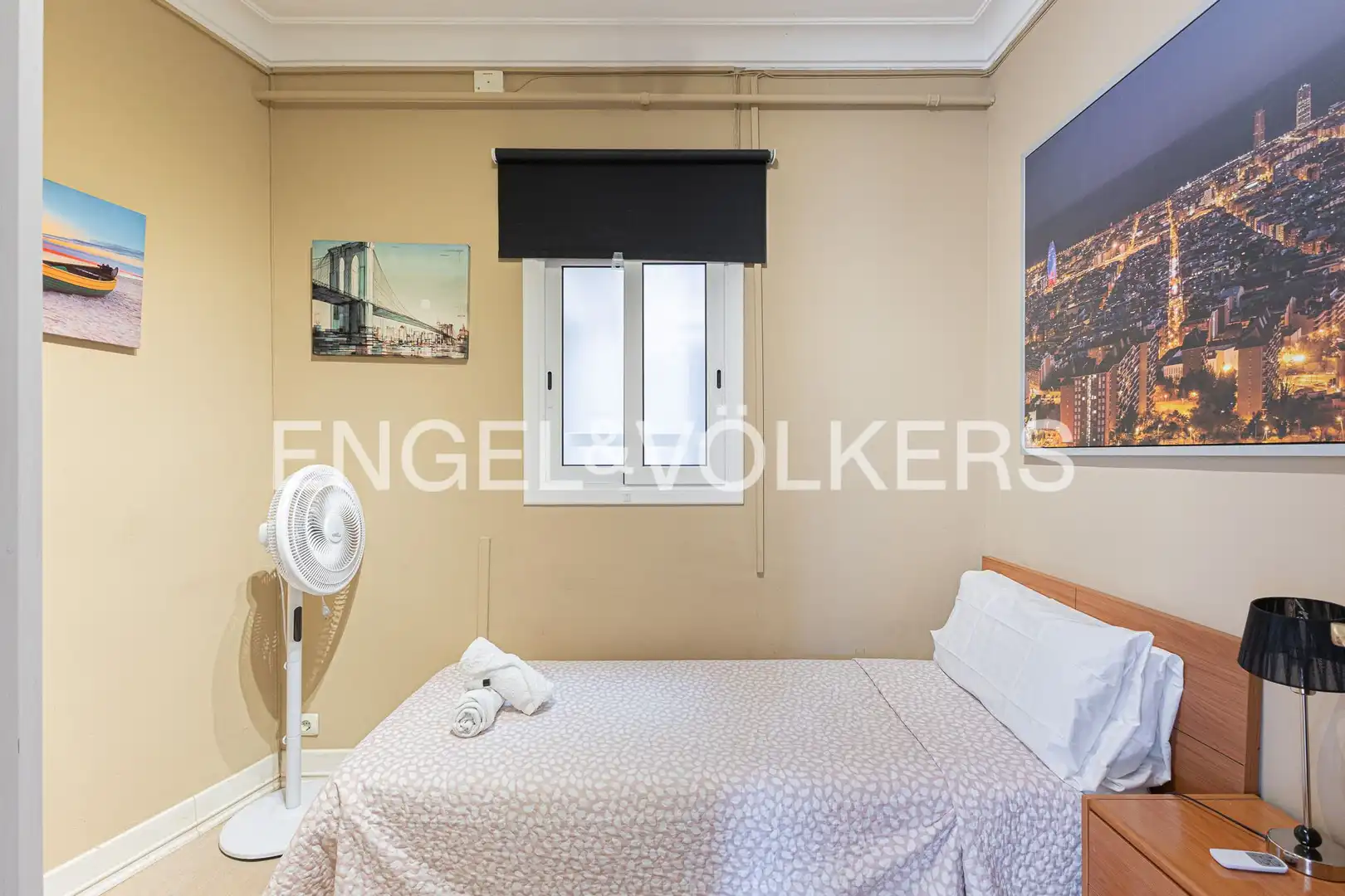 Bedroom of Flat for sale in Barcelona  with Air Conditioner, Heating and Parquet flooring