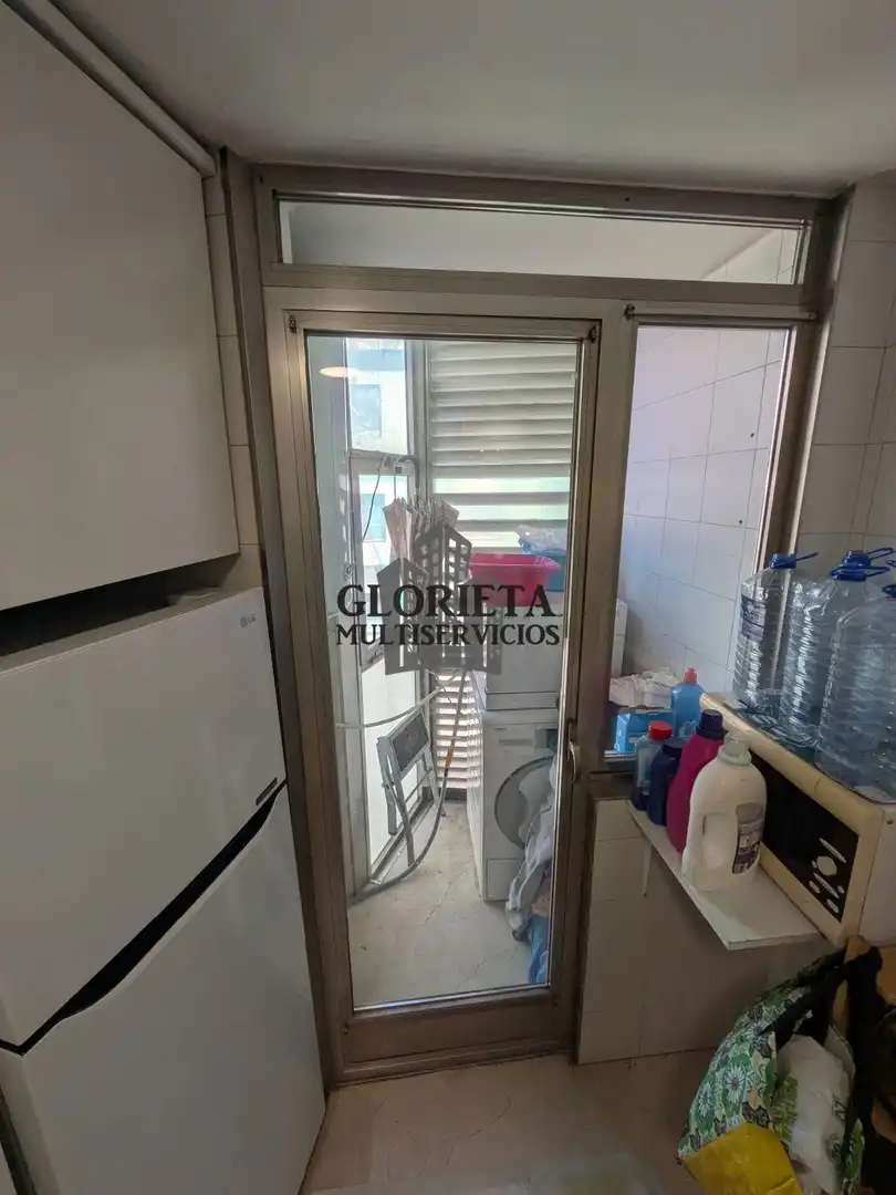 Cocina de Piso en venta en Vigo  con Calefacción, Trastero y Amueblado