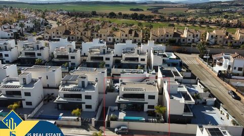 Villa con piscina privada, en la provincia de Alicante, en la localidad de Algorfa. 3 habitaciones | 205 m² | A 17,7 kilómetros de, imagen 2