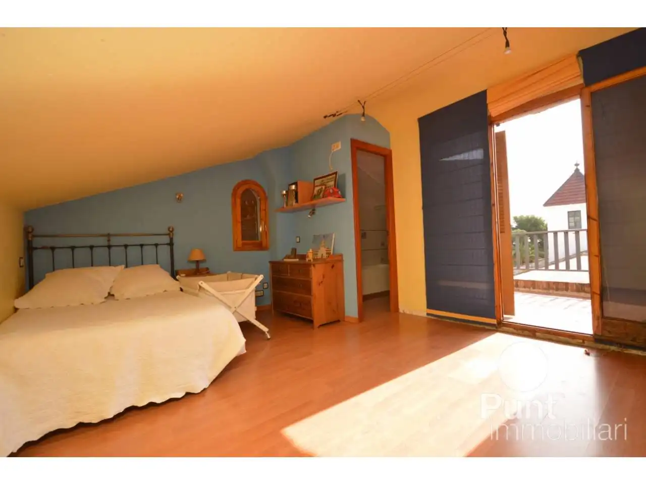 Bedroom of Detached homes for sale in Premià de Dalt  with Air Conditioner, Heating and Private garden