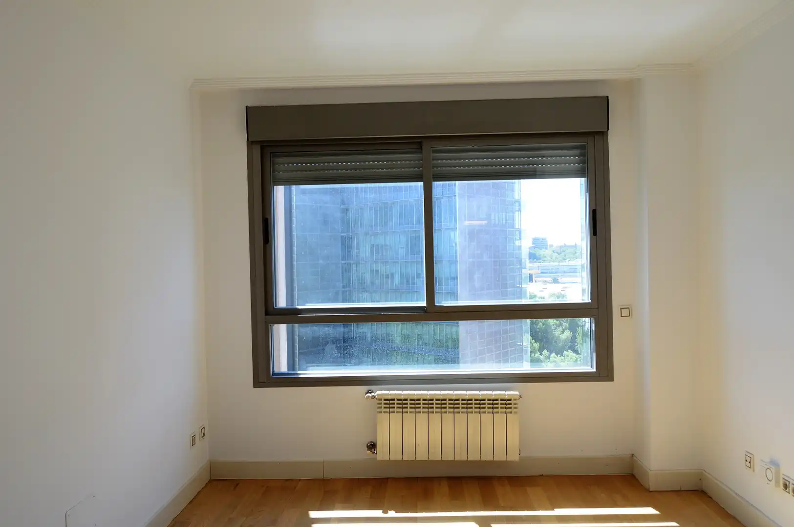 Schlafzimmer von Wohnung zur Miete in Madrid mit Klimaanlage, Heizung und Parkett