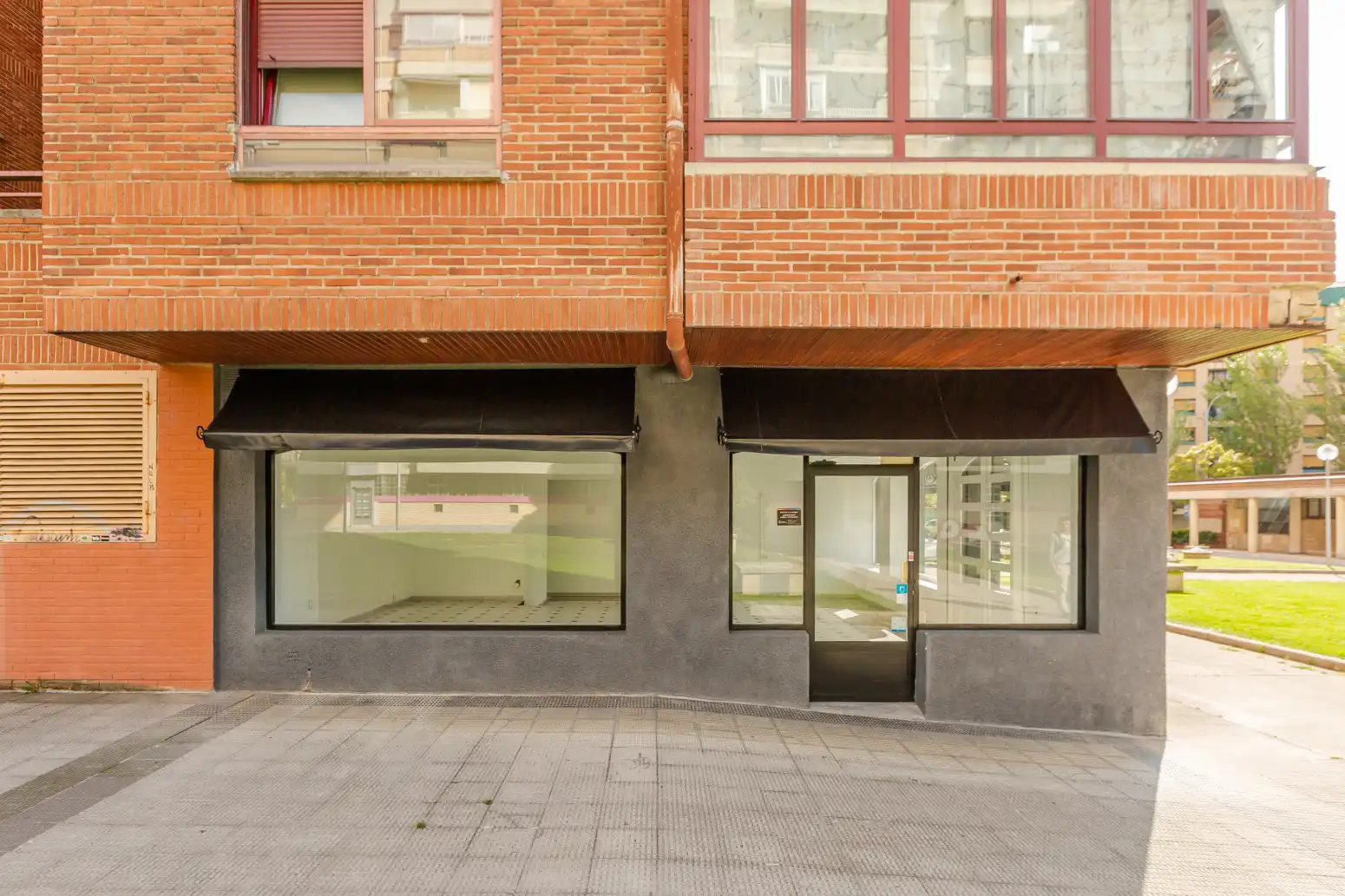 Local comercial de lloguer a Pamplona-Iruña - CALLE ITURRAMA 34, imagen 4