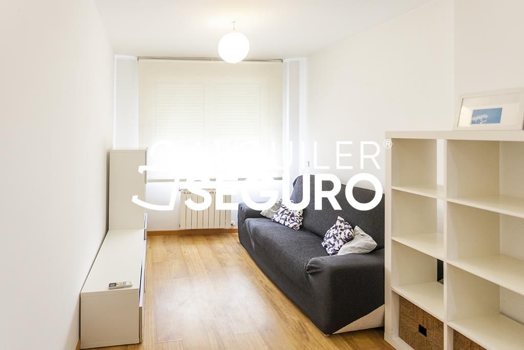 Bedroom of Flat to rent in  Madrid Capital  with Air Conditioner, Heating and Storage room