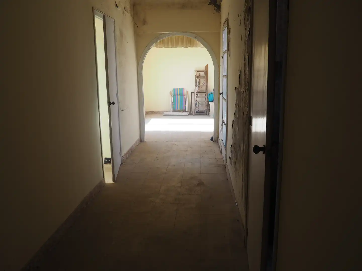 Wohnung zum Verkauf in Flix mit Terrasse, Abstellraum und Möbliert