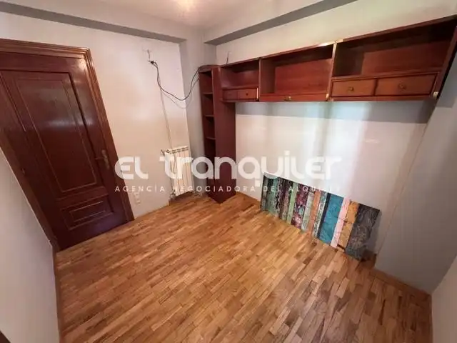 Schlafzimmer von Wohnung zur Miete in Móstoles mit Klimaanlage, Parkett und Terrasse