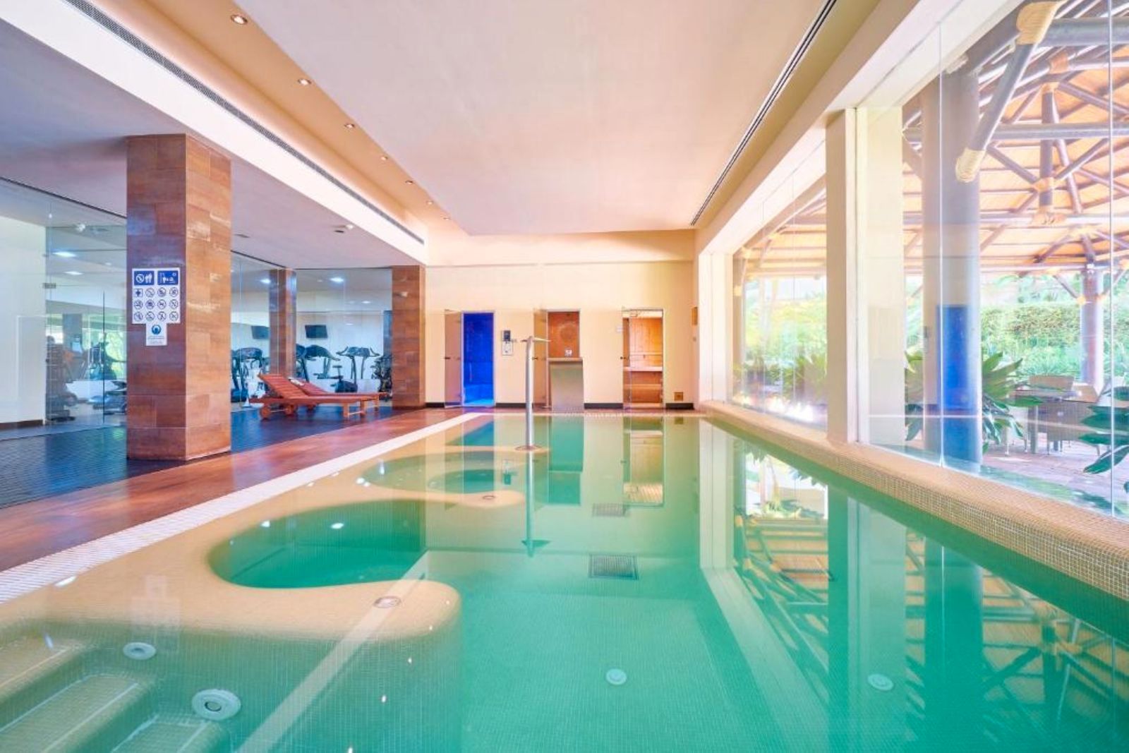 Swimming pool of Flat for sale in Benahavís  with Air Conditioner, Furnished and TV