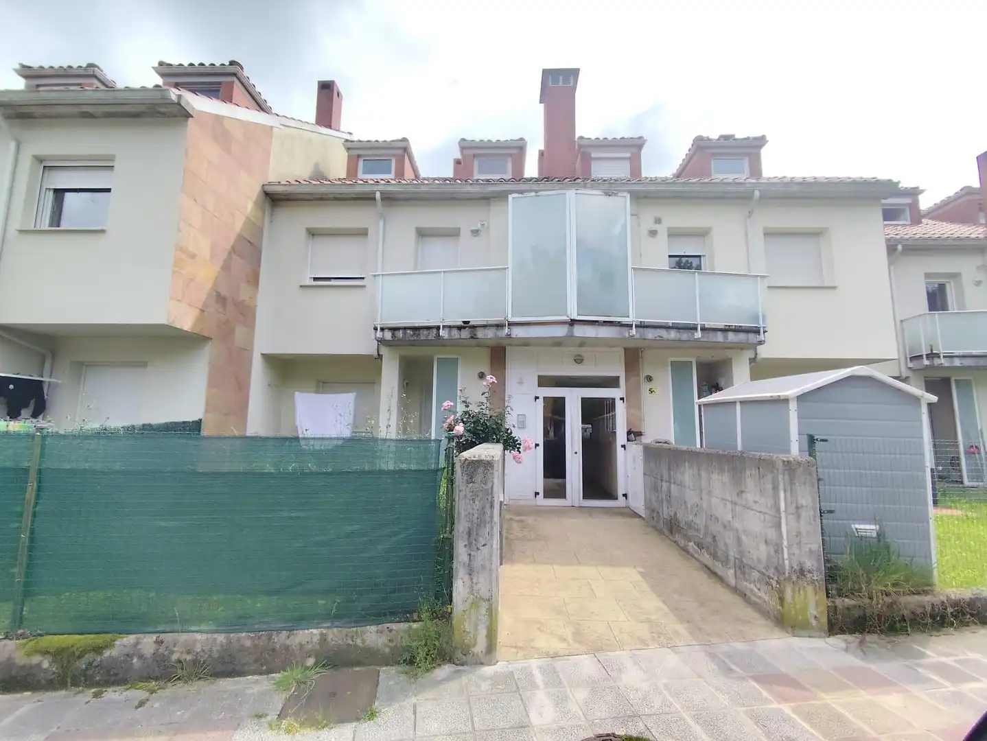 Außenansicht von Maisonette zum Verkauf in Castañeda mit Heizung, Terrasse und Möbliert