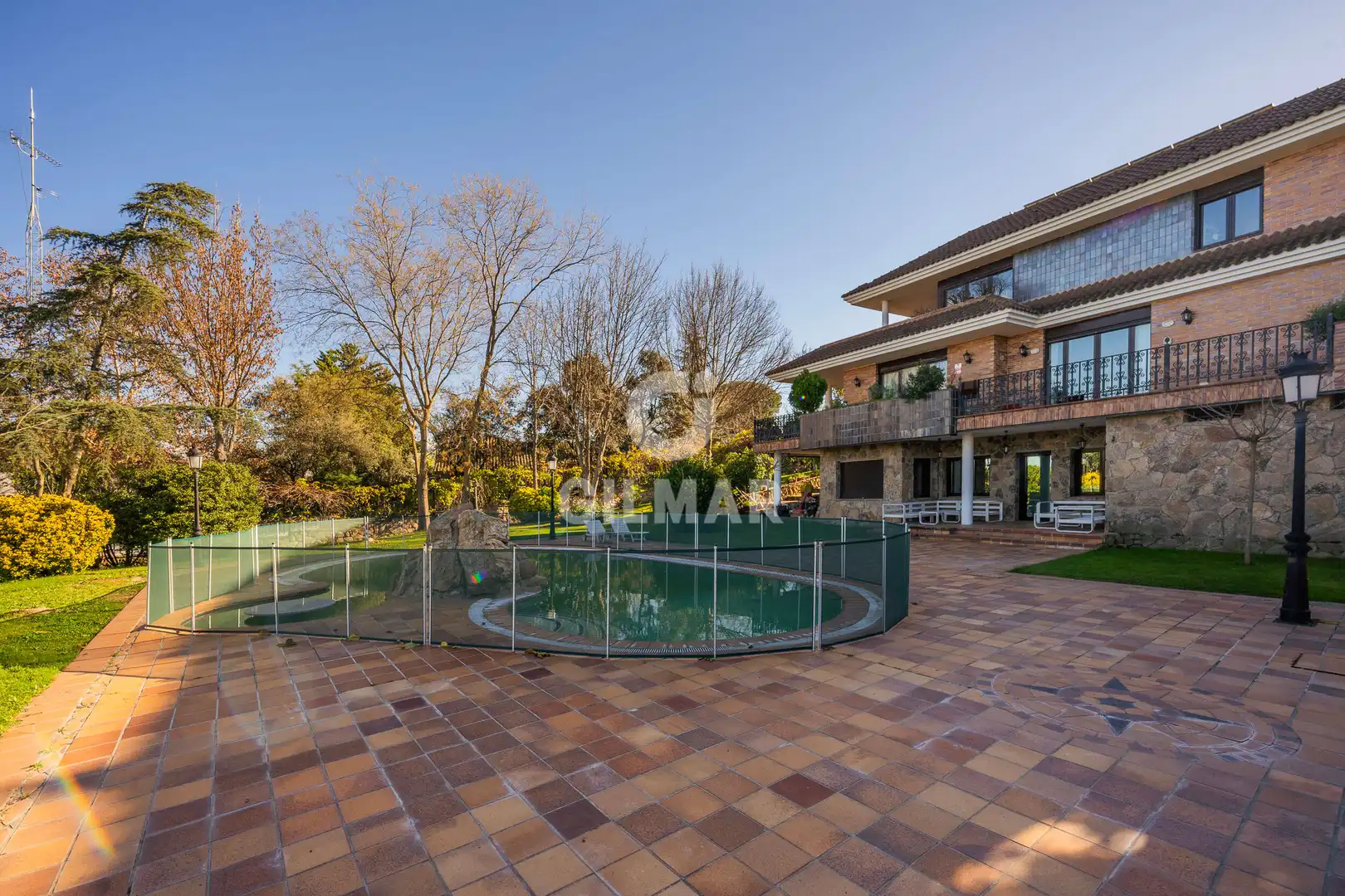 Jardí de Casa o xalet en venda en Pozuelo de Alarcón amb Calefacció, Jardí privat i Piscina
