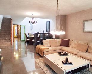 Living room of Single-family semi-detached for sale in Monterrubio de Armuña  with Air Conditioner, Heating and Terrace