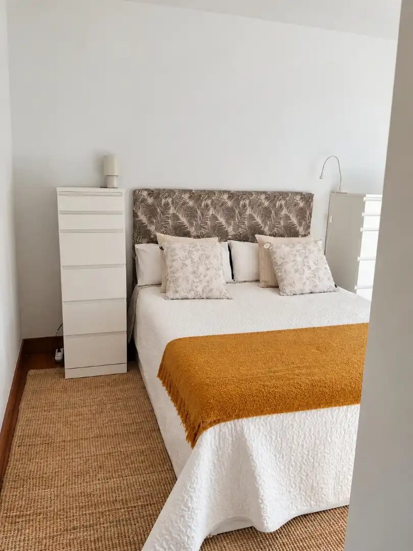 Bedroom of Flat for sale in Playa Ostende