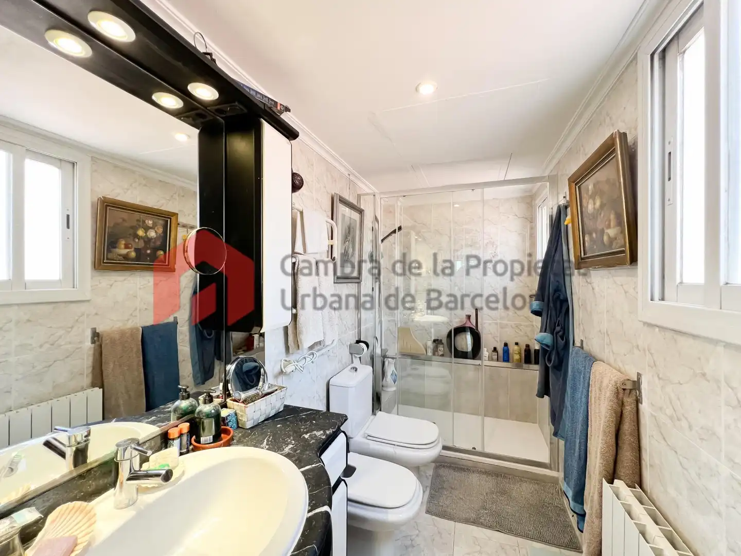 Baño de Ático en venta en Barcelona con Parquet, Terraza y Balcón