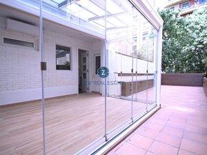 Terrassa de Pis de lloguer en  Barcelona Capital amb Terrassa, Moblat i Forn