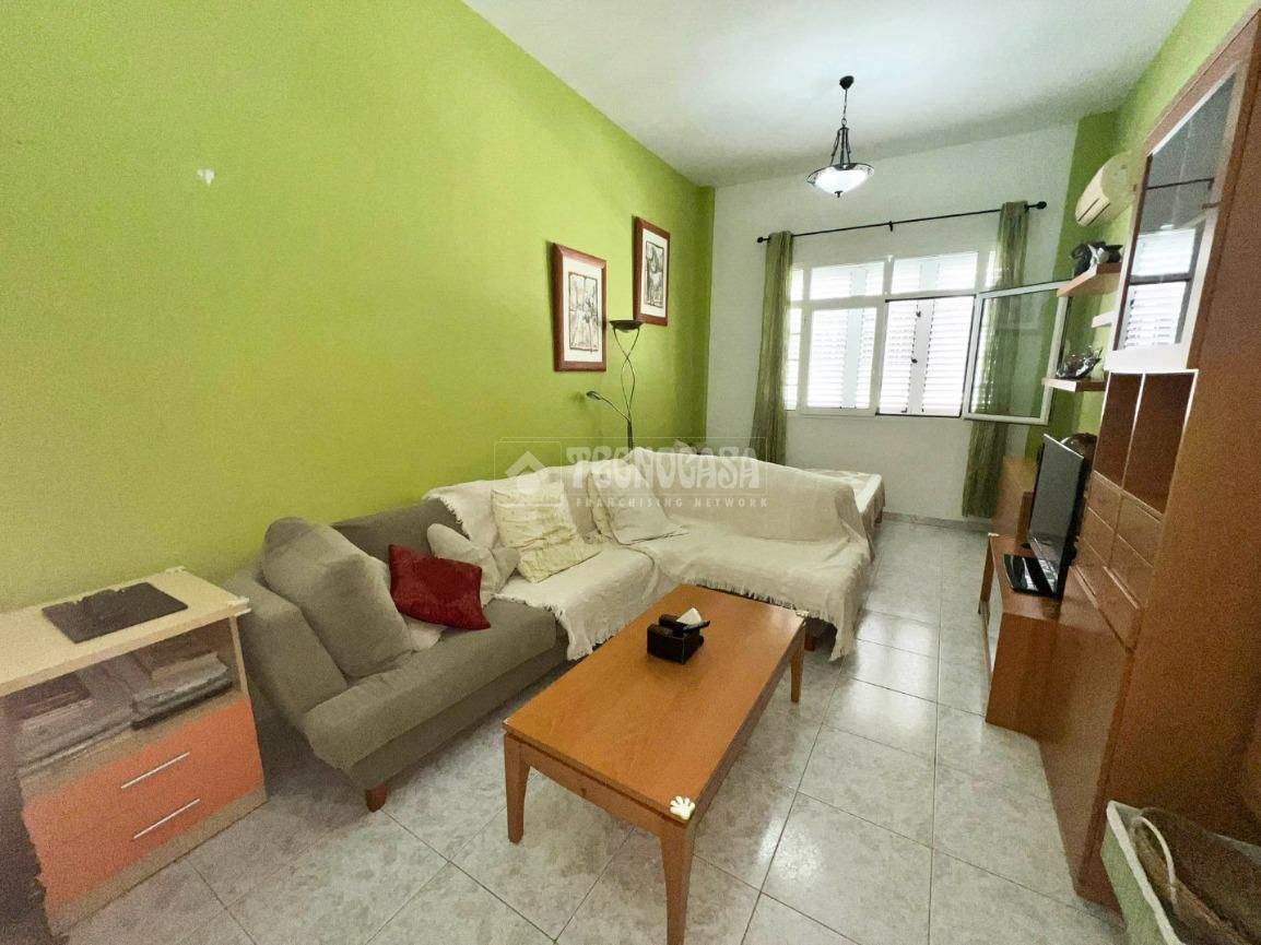 Sala de estar de Piso en venta en Santa Lucía de Tirajana con Aire acondicionado y Terraza