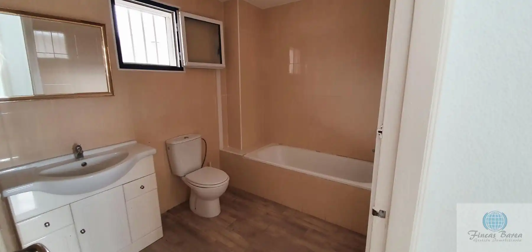 Badezimmer von Dachboden zum Verkauf in Fuengirola mit Terrasse und Gemeinschaftspool