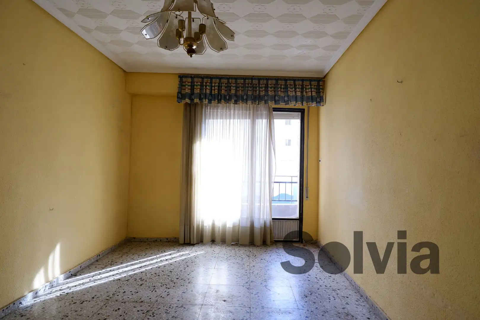 Casa adosada en venta en Sagunto / Sagunt con Terraza y Balcón