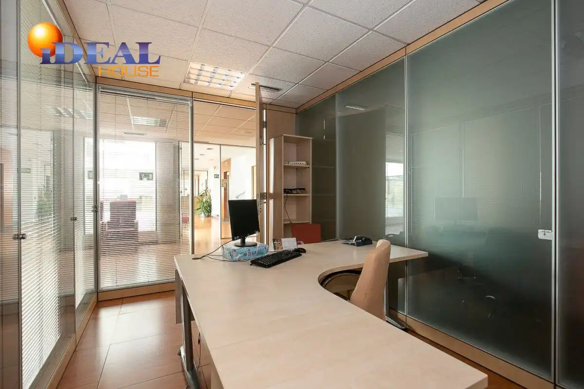 Inmuebles singulares con ascensor en venta en Campus de la Salud, imagen 17