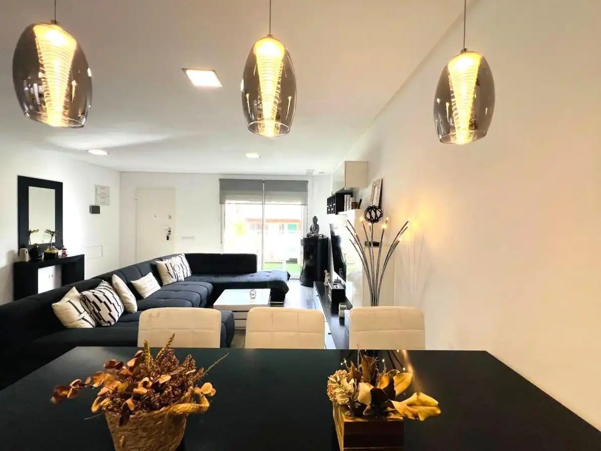 Sala d'estar de Casa adosada en venda en Aspe amb Jardí privat, Terrassa i Traster
