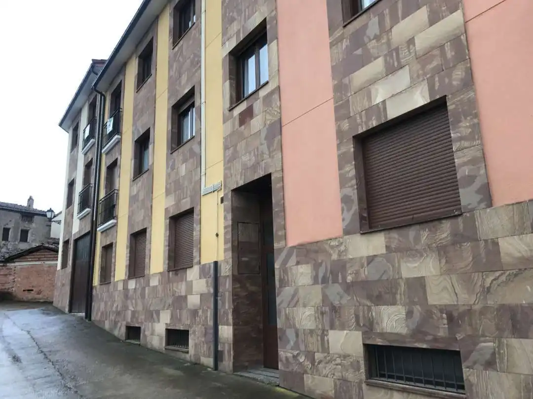 Geschaftsraum zum Verkauf in Valgañón