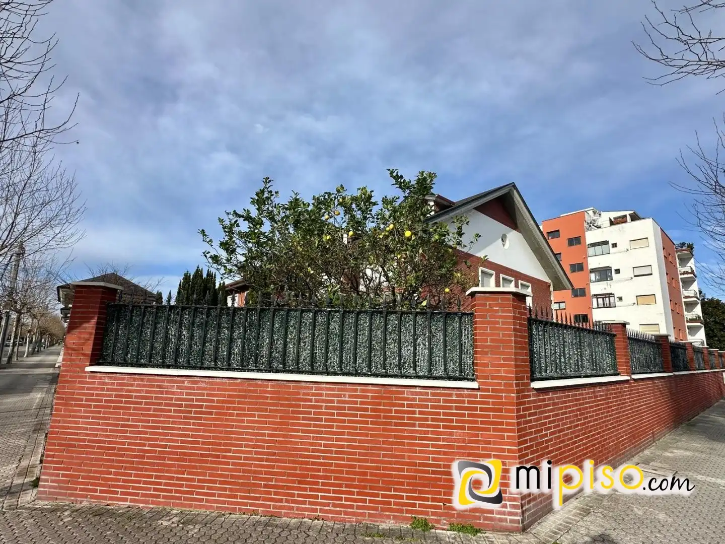 Vista exterior de Casa o chalet de alquiler en Laredo con Calefacción, Jardín privado y Amueblado