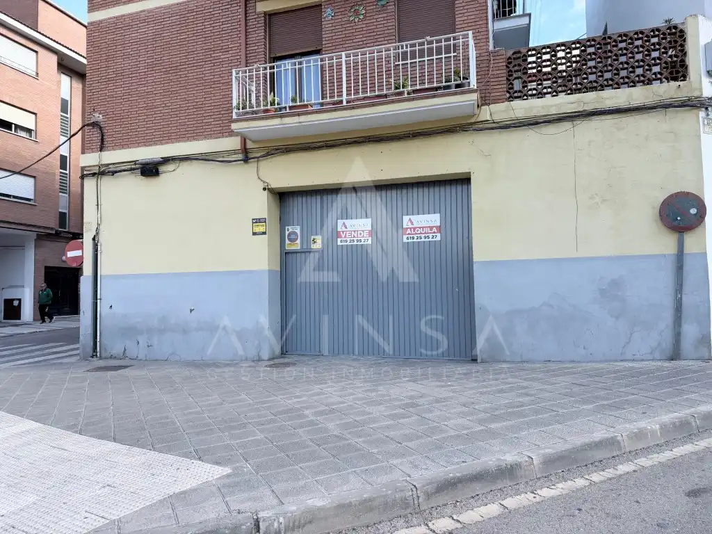 Geschaftsraum zur Miete in Calle Peru, Alamín