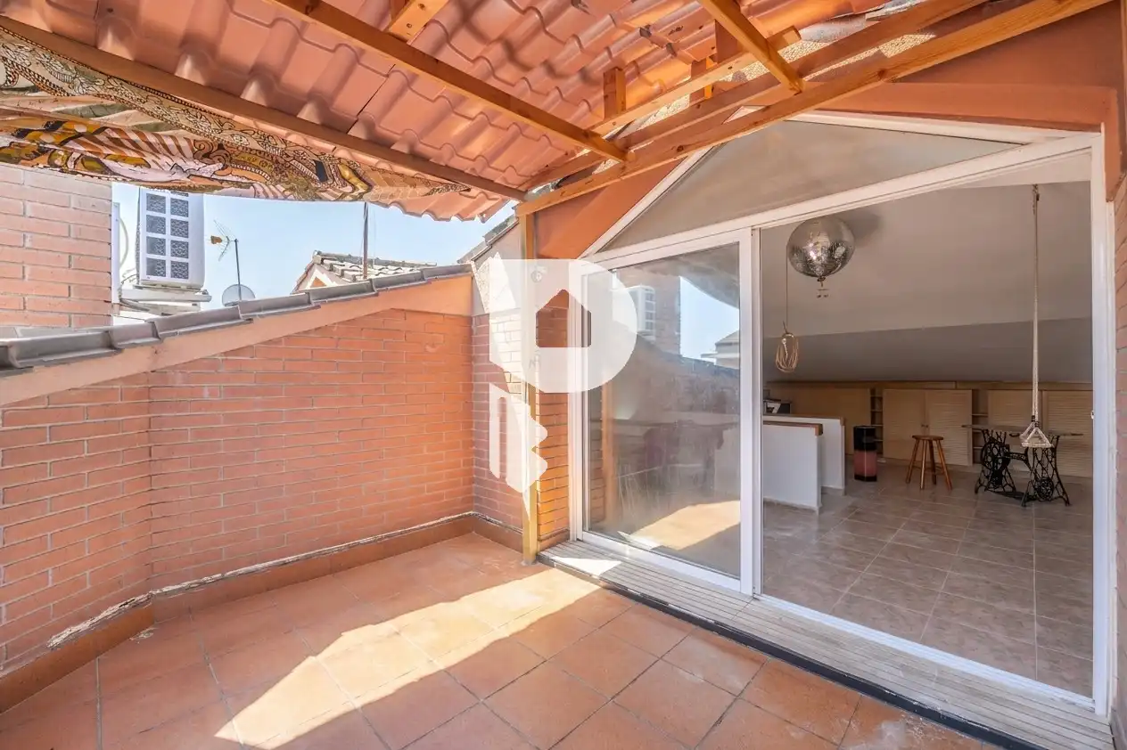 Terraza de Casa adosada en venta en Sant Vicenç Dels Horts con Aire acondicionado, Calefacción y Terraza