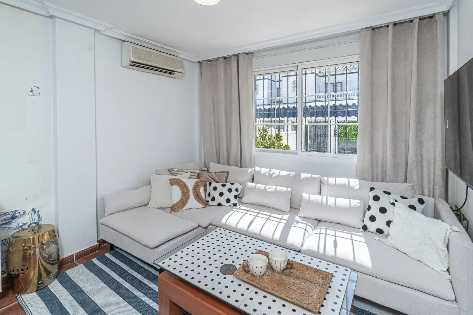 House with terrace for sale in Calle de fenix, imagen 3