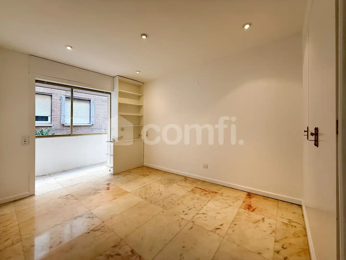 Flat for rent in Anglí, Les Tres Torres