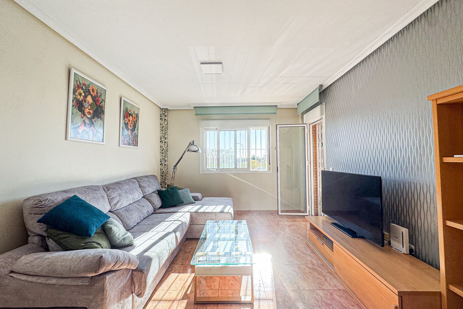 Living room of Flat for sale in  Almería Capital  with Air Conditioner, Heating and Terrace