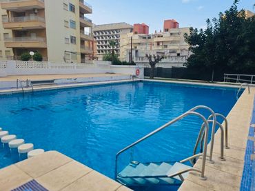 Apartamento con piscina en venta en Miramar