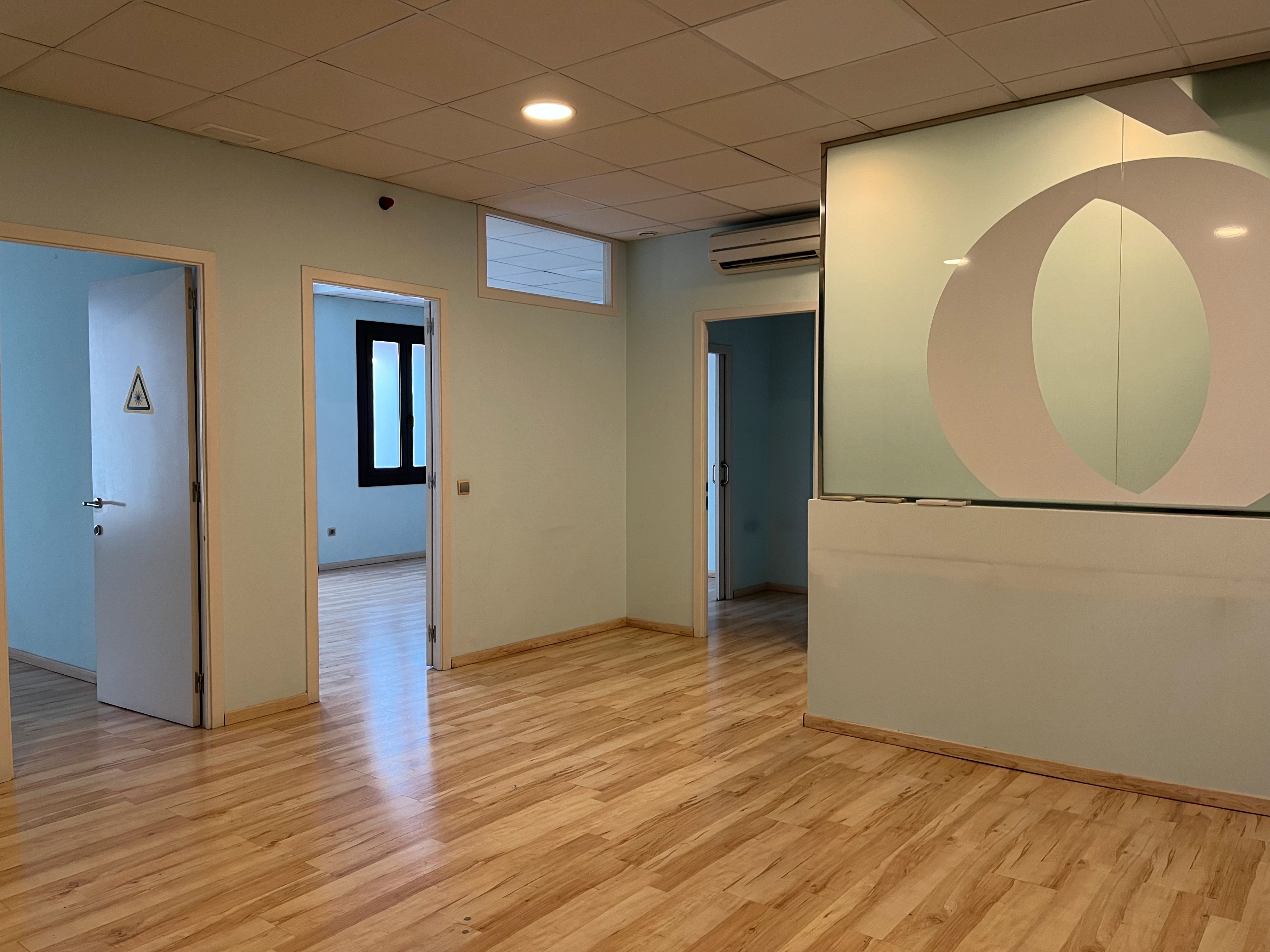 Oficina de lloguer en Granollers amb Aire condicionat i Calefacció