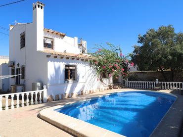 Villa con piscina in vendita a N/A