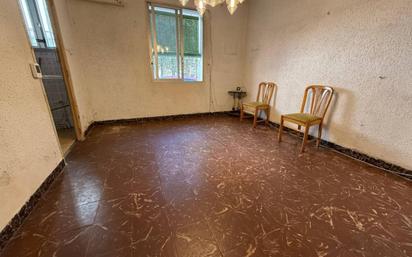 Flat for sale in  Valencia Capital  with Air Conditioner and Alarm