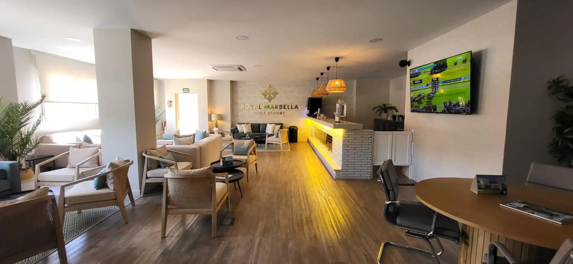 Apartament en venda en Benahavís amb Aire condicionat, Calefacció i Jardí privat