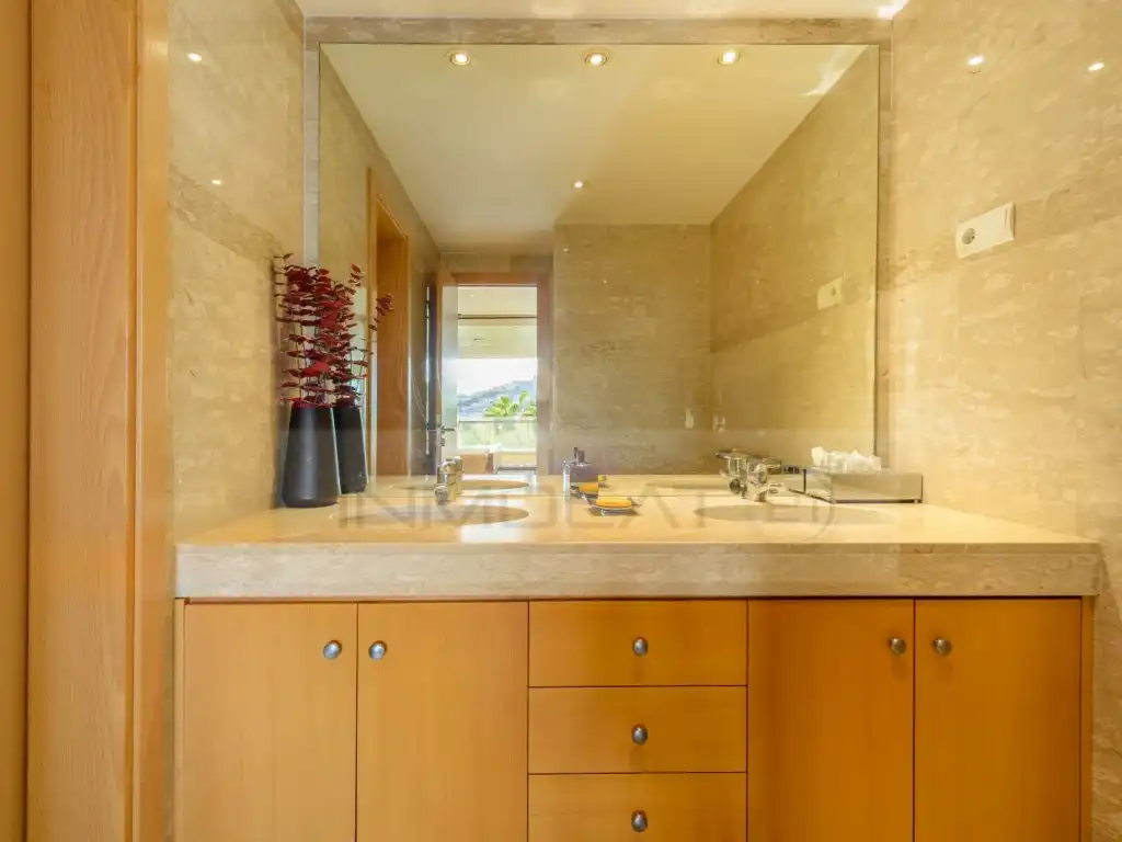 Piso con ascensor en venta en Marina Botafoc - Platja de Talamanca, imagen 11