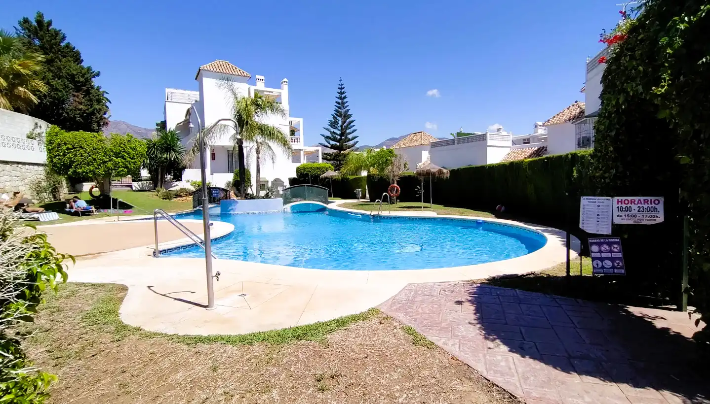 Jardí de Pis en venda en Mijas amb Aire condicionat, Terrassa i Moblat