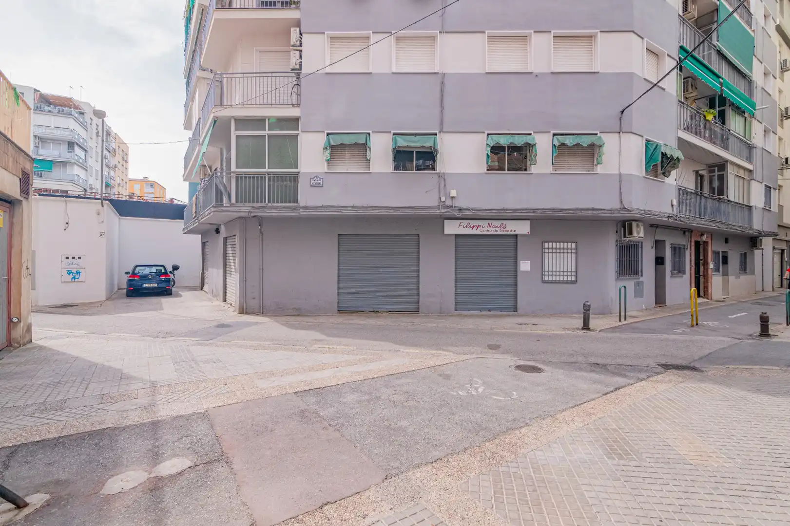 Außenansicht von Wohnung zum Verkauf in Granada mit Balkon