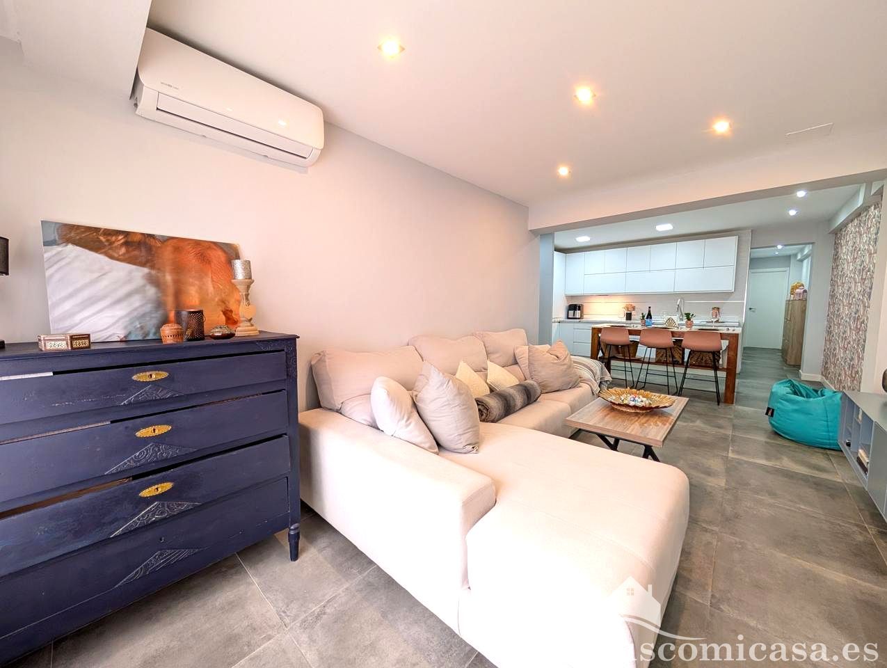 Sala d'estar de Pis en venda en Linares amb Aire condicionat, Traster i Balcó