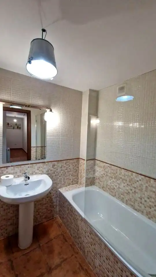 Baño de Dúplex en venta en Sojuela con Calefacción, Terraza y Trastero