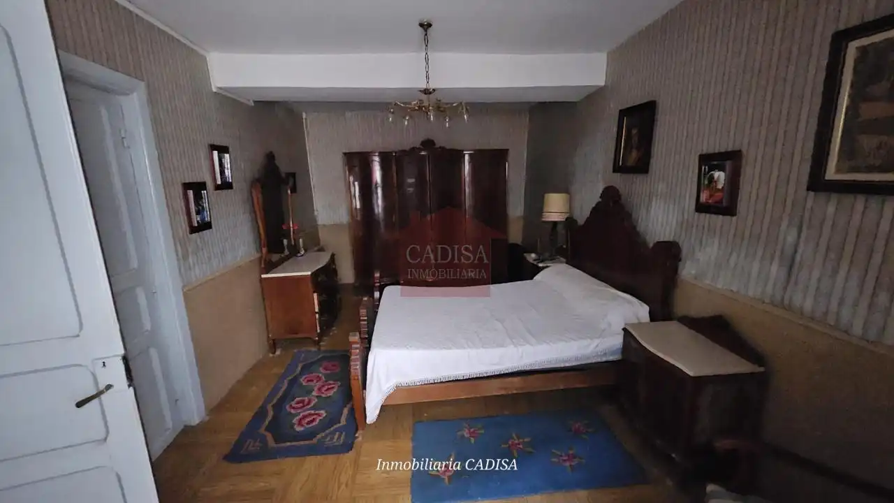 Dormitori de Casa o xalet en venda en Hinojosa de Duero amb Calefacció, Jardí privat i Traster