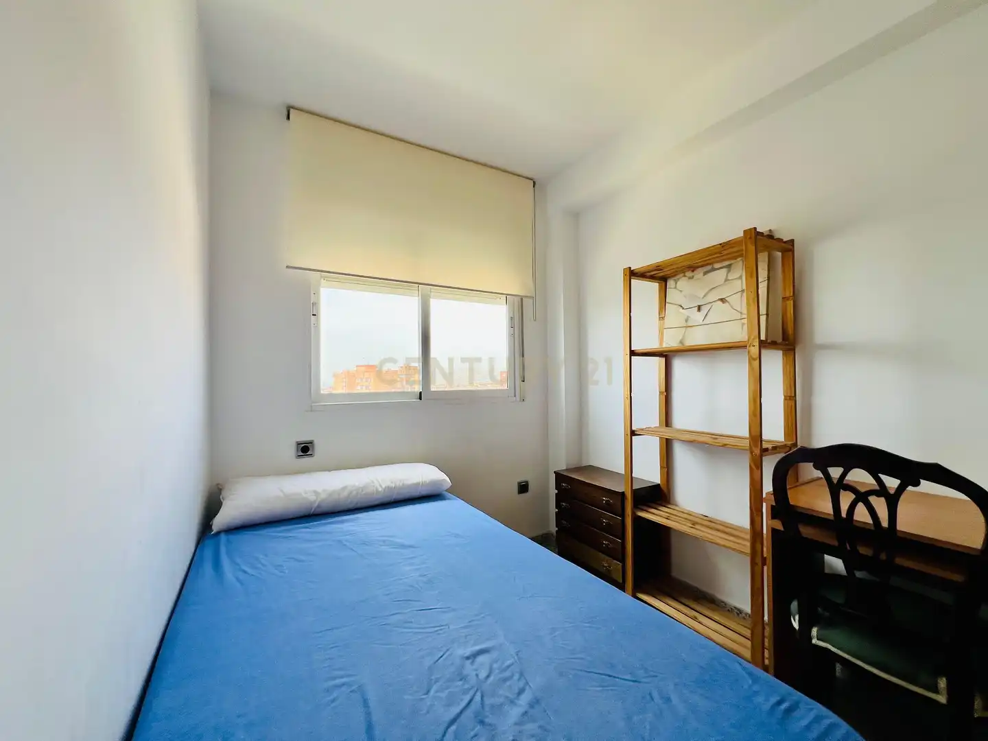 Bedroom of Flat for rent in Granada  with Air Conditioner, Oven and Washing machine