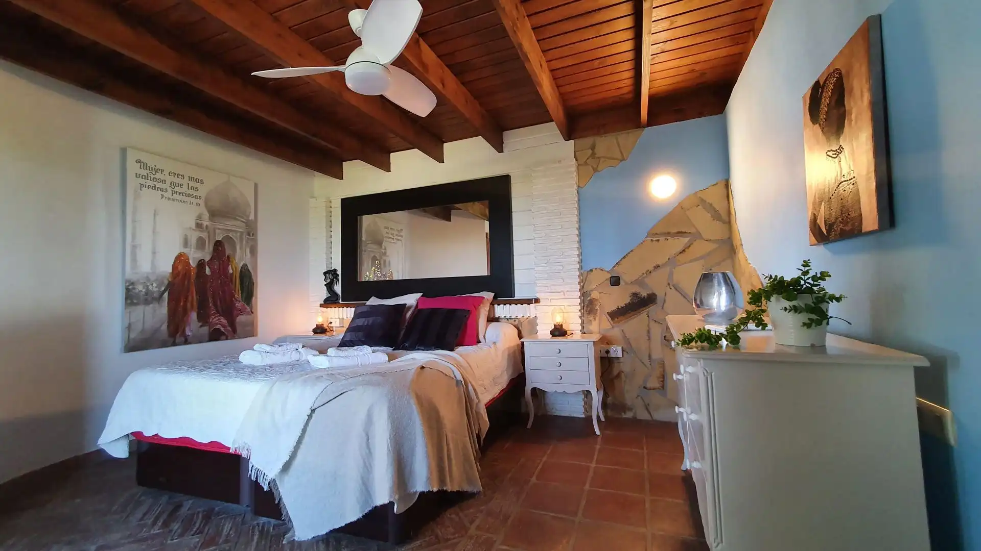 Habitación de Finca rústica en venta en Alhaurín El Grande con Piscina